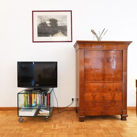Primopiano - Valparaiso Lägenhet Milano Exteriör bild