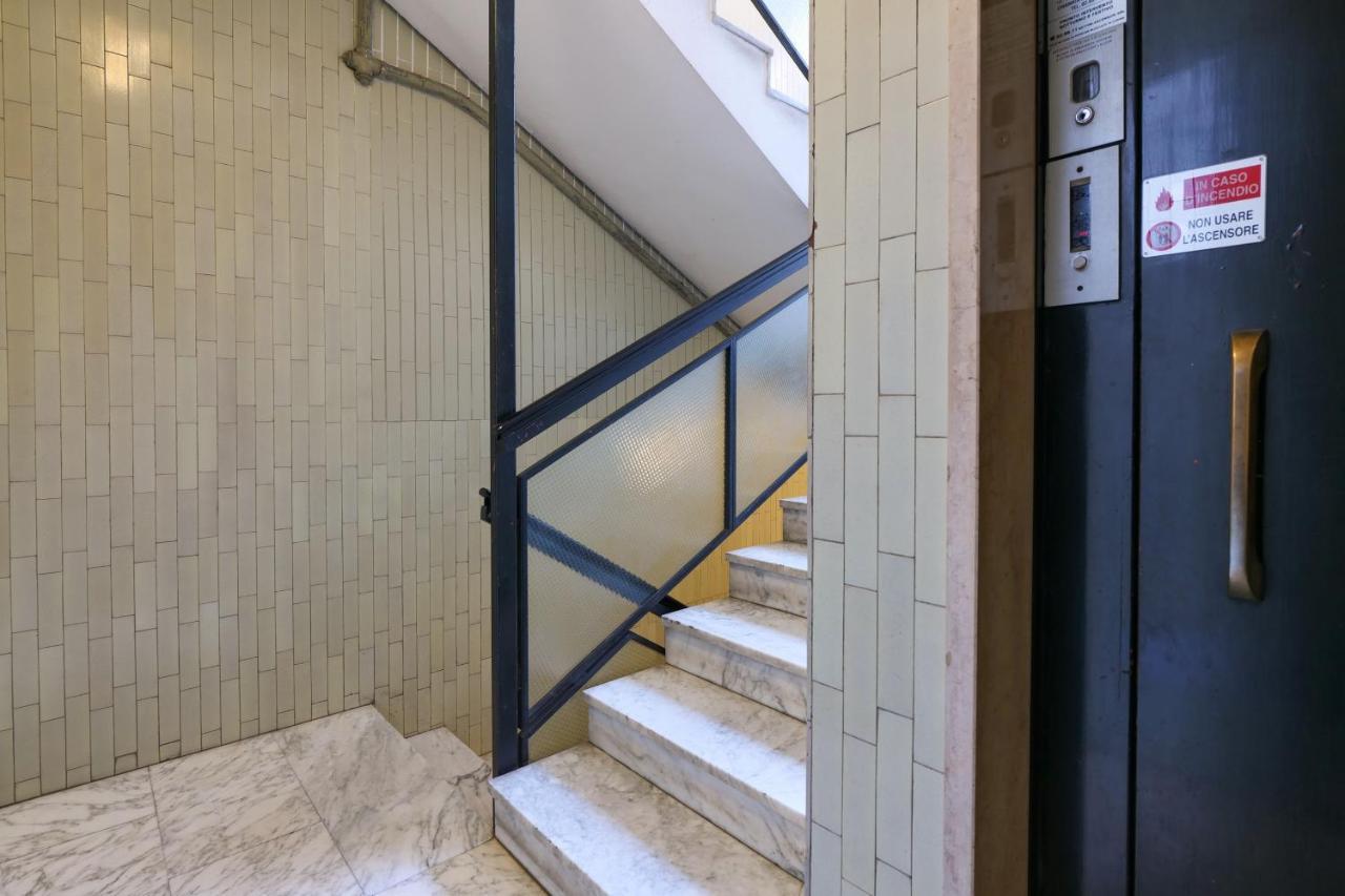 Primopiano - Valparaiso Lägenhet Milano Exteriör bild